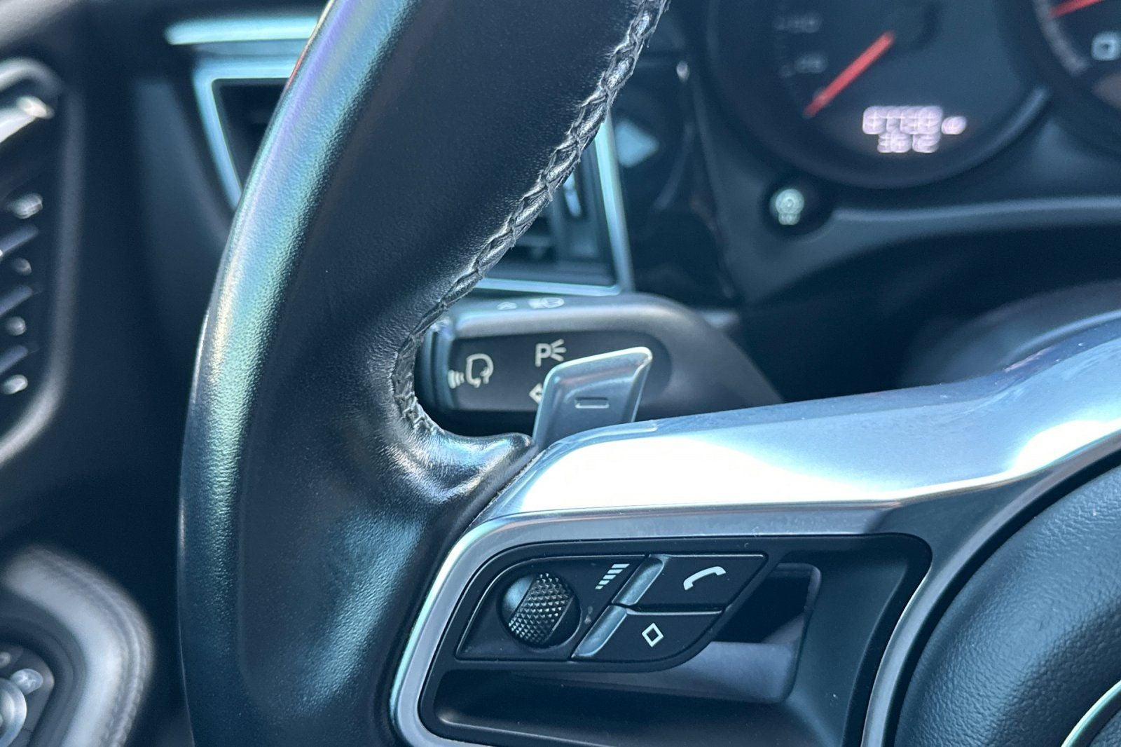 2018 Porsche Macan Turbo