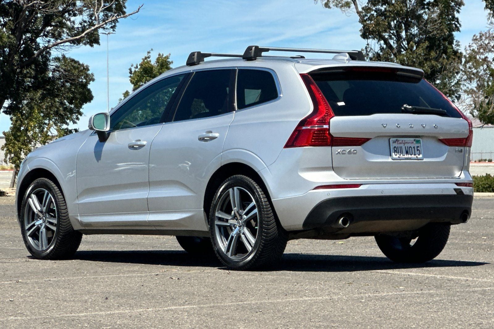 2020 Volvo XC60 T5 Momentum
