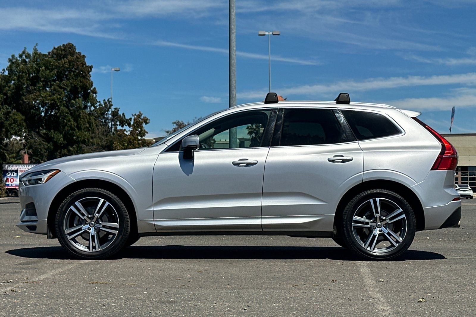 2020 Volvo XC60 T5 Momentum