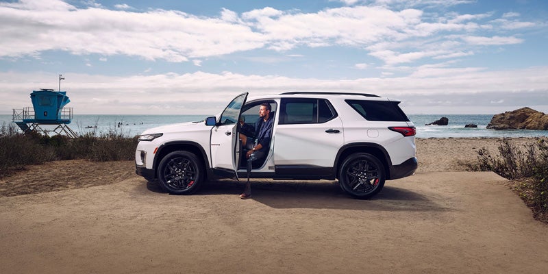 Traverse model side view